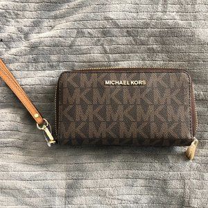 New - Michael Kors Wallet